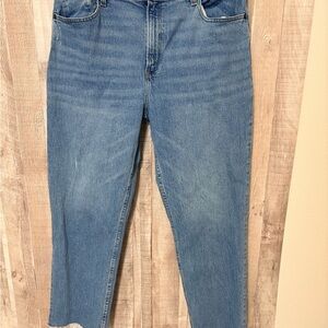 Abercrombie & Fitch Light Blue Women’s Ultra High Rise 90’s Straight leg Jeans